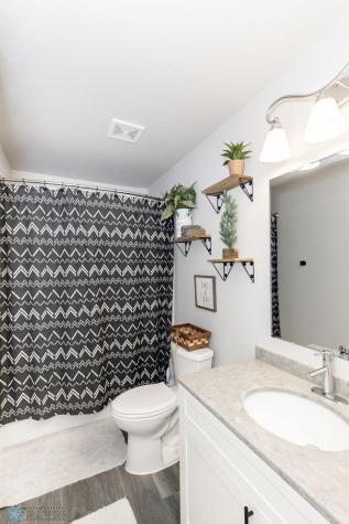 1964 54th Avenue S Fargo ND 58104