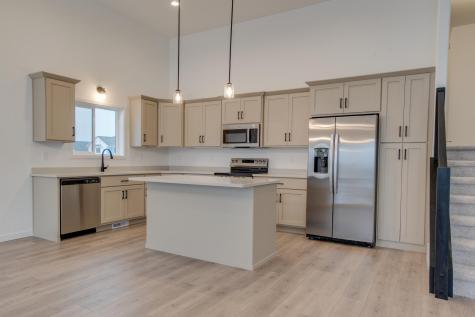 2516 38th Avenue S Moorhead MN 56560