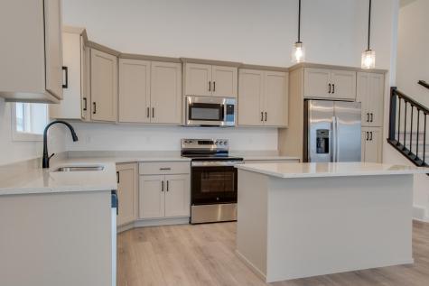 2516 38th Avenue S Moorhead MN 56560