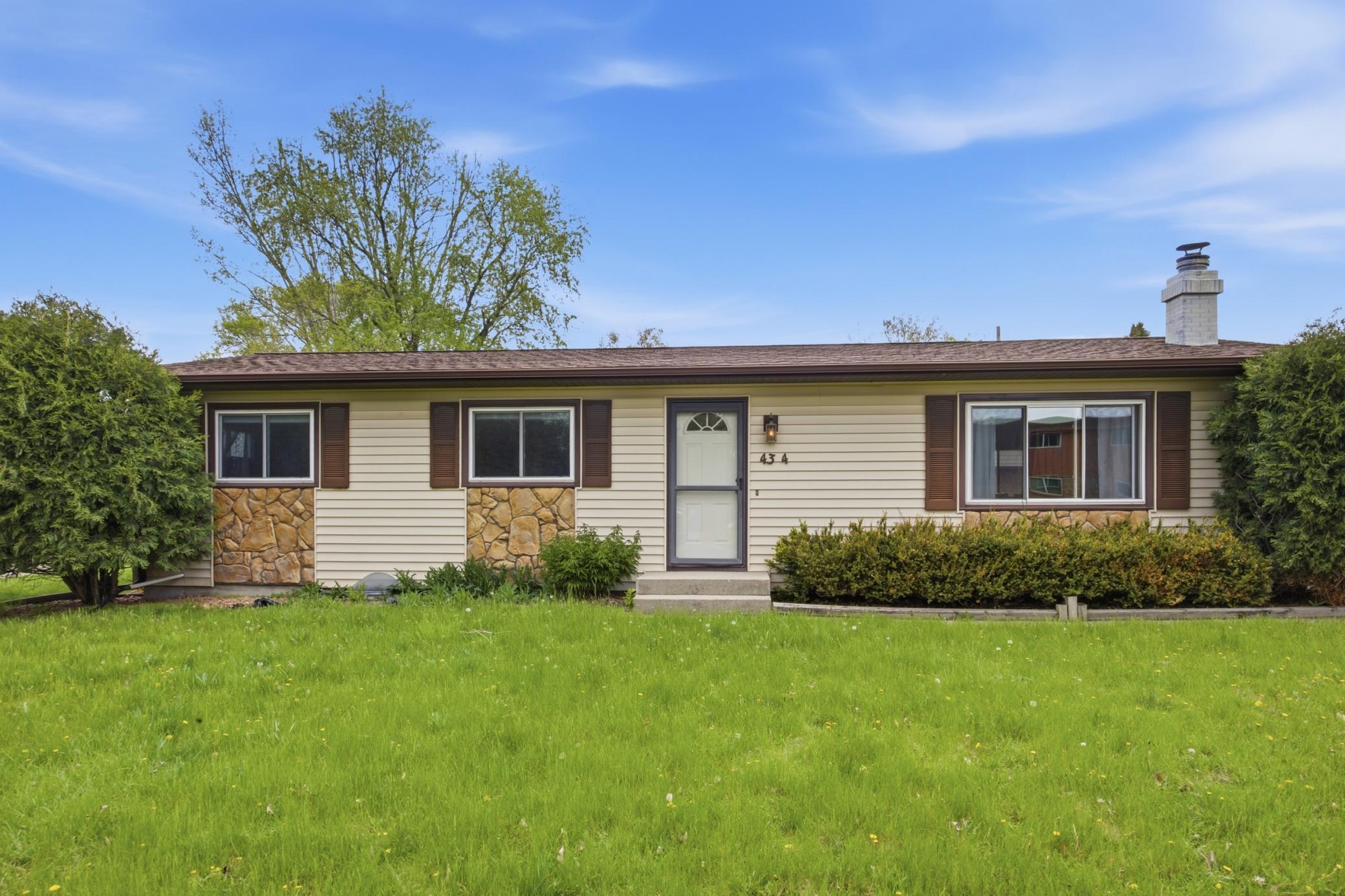 434 Dale Avenue Moorhead MN 56560