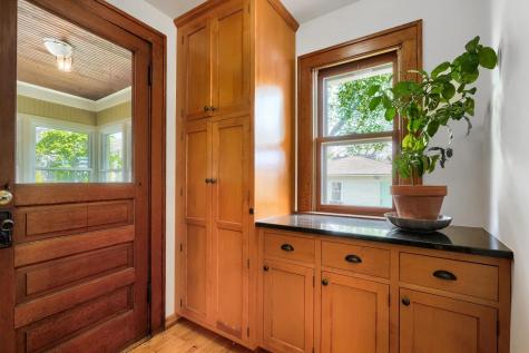 1236 Ashland Avenue Saint Paul MN 55104