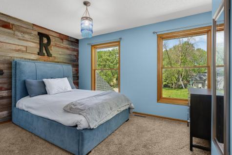 26165 Oak Leaf Trail Excelsior MN 55331