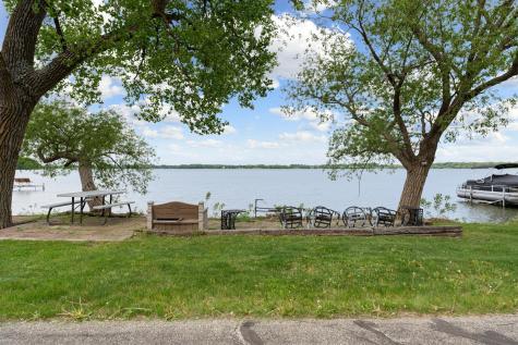 14729 Snake Trail Waseca MN 56093