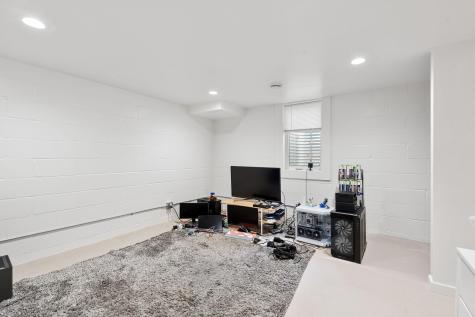 516 Truman Avenue Owatonna MN 55060