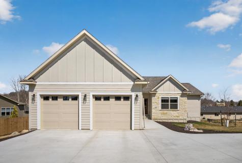 428 8th Street SW Pine Island MN 55963