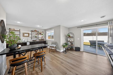 428 8th Street SW Pine Island MN 55963