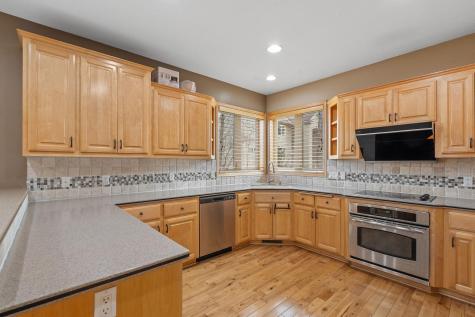 535 Majestic Oaks Court Eagan MN 55123