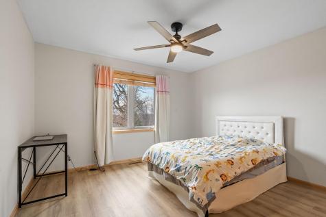 535 Majestic Oaks Court Eagan MN 55123