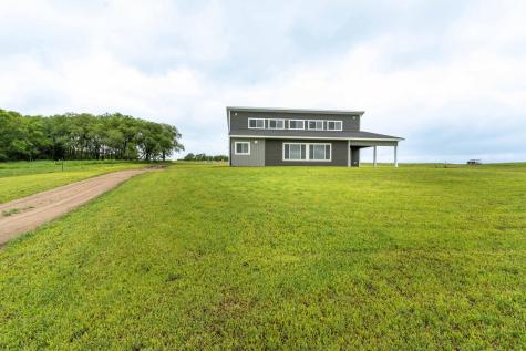 41565 Thunder Road Clitherall MN 56524