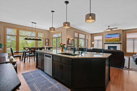 8156 9th Street Place N Oakdale MN 55128