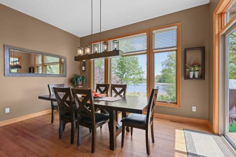 8156 9th Street Place N Oakdale MN 55128