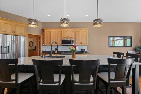 8156 9th Street Place N Oakdale MN 55128