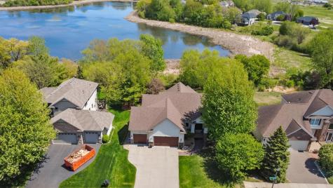 8156 9th Street Place N Oakdale MN 55128