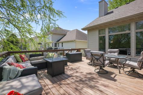 8156 9th Street Place N Oakdale MN 55128