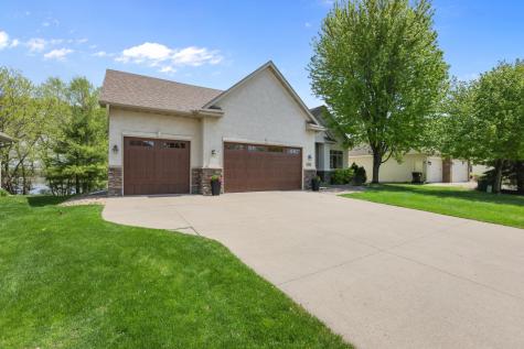 8156 9th Street Place N Oakdale MN 55128