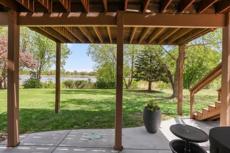 8156 9th Street Place N Oakdale MN 55128