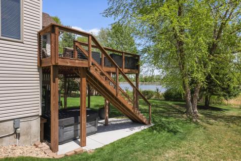 8156 9th Street Place N Oakdale MN 55128