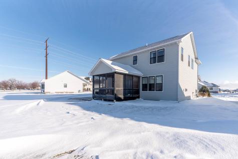 27 Prairie Court Mankato MN 56003