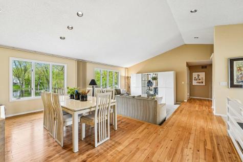 7423 Hyde Park Lane Edina MN 55439