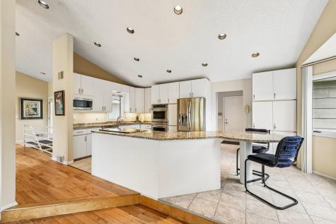 7423 Hyde Park Lane Edina MN 55439