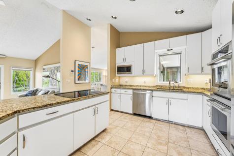 7423 Hyde Park Lane Edina MN 55439
