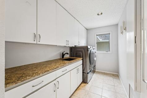 7423 Hyde Park Lane Edina MN 55439