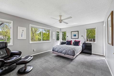 7423 Hyde Park Lane Edina MN 55439