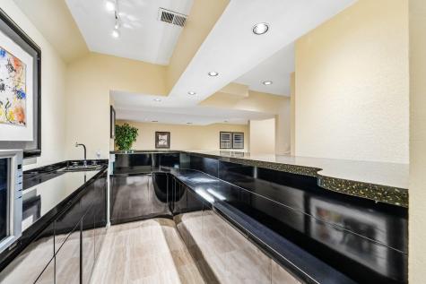 7423 Hyde Park Lane Edina MN 55439