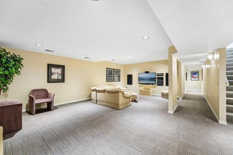 7423 Hyde Park Lane Edina MN 55439