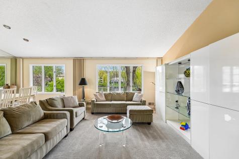 7423 Hyde Park Lane Edina MN 55439