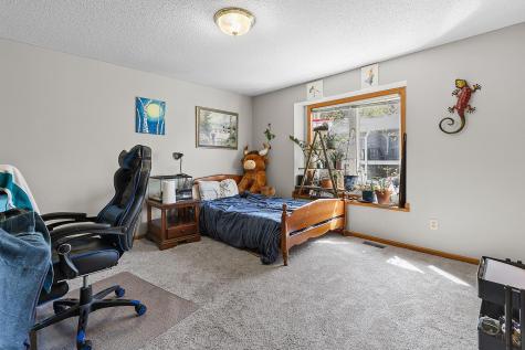 13027 Penn Avenue S Burnsville MN 55337