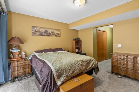13027 Penn Avenue S Burnsville MN 55337