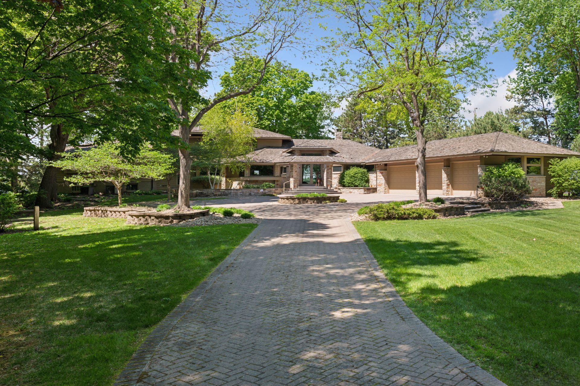 28235 Boulder Circle Excelsior MN 55331