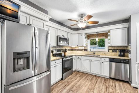 13994 Holyoke Court Apple Valley MN 55124