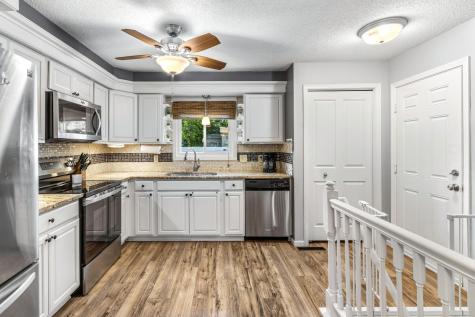 13994 Holyoke Court Apple Valley MN 55124