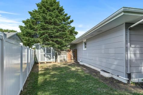 13994 Holyoke Court Apple Valley MN 55124