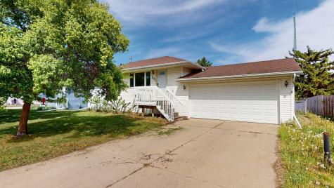 107 9TH Avenue NE Dodge Center MN 55927