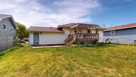 107 9th Avenue NE Dodge Center MN 55927