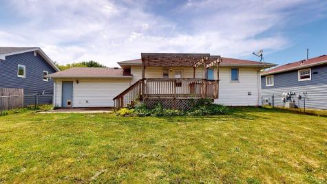 107 9th Avenue NE Dodge Center MN 55927