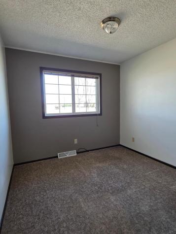 2713 4th Avenue S Moorhead MN 56560