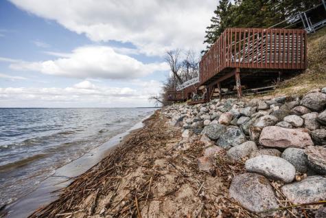 29823 Highland Loop Battle Lake MN 56515