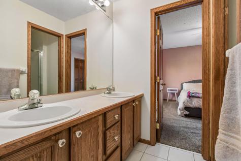 3655 Urbandale Lane N Plymouth MN 55446