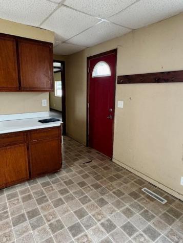 114 5th Finley ND 58230