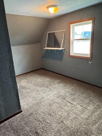 114 5th Finley ND 58230