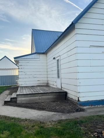 114 5th Finley ND 58230