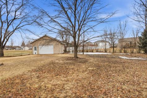 105 Iris Lane NE Saint Joseph MN 56374