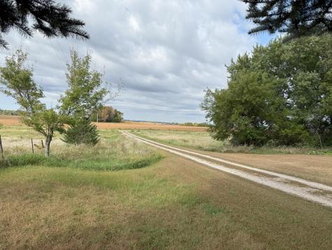 91224 510th Avenue Windom MN 56101
