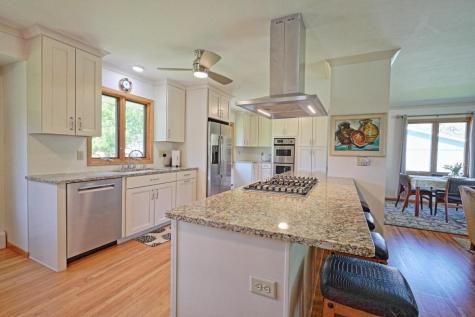 716 Eldridge Avenue E Maplewood MN 55117