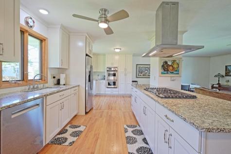 716 Eldridge Avenue E Maplewood MN 55117