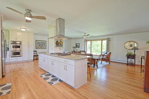 716 Eldridge Avenue E Maplewood MN 55117